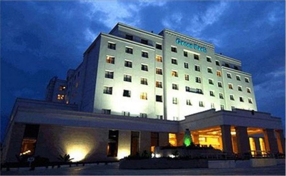 Greenpark Chennai Extérieur photo Green Tree Inn
