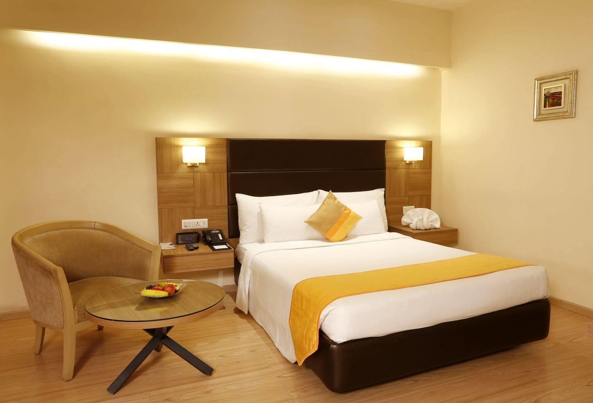 Greenpark Chennai Extérieur photo A room at the hotel