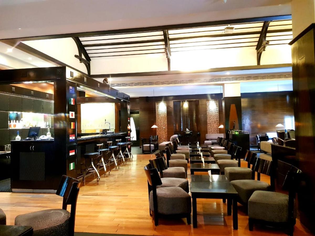 Greenpark Chennai Extérieur photo The lounge at the airport